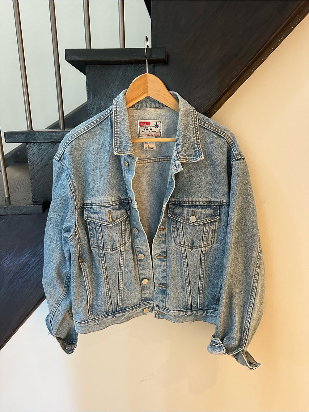 Vintage denim jacket light/medium blue wash